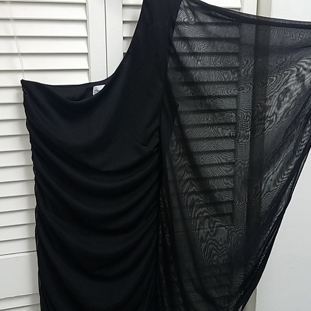 One shoulder evening dress - Picture 2 of 7